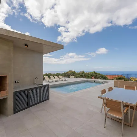 Flh Papaya With Sea View * Funchal (Madeira)
