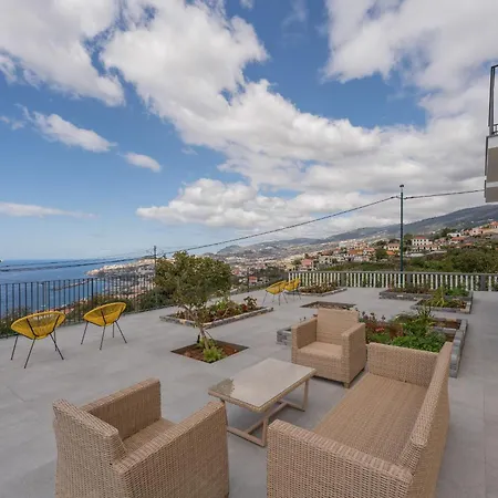 Flh Papaya With Sea View * Funchal (Madeira)